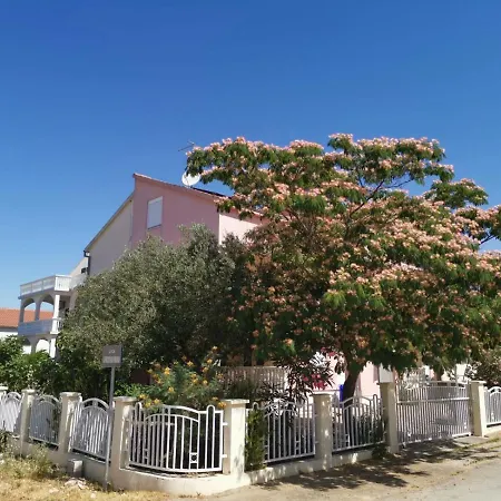 Apartament Bruno *